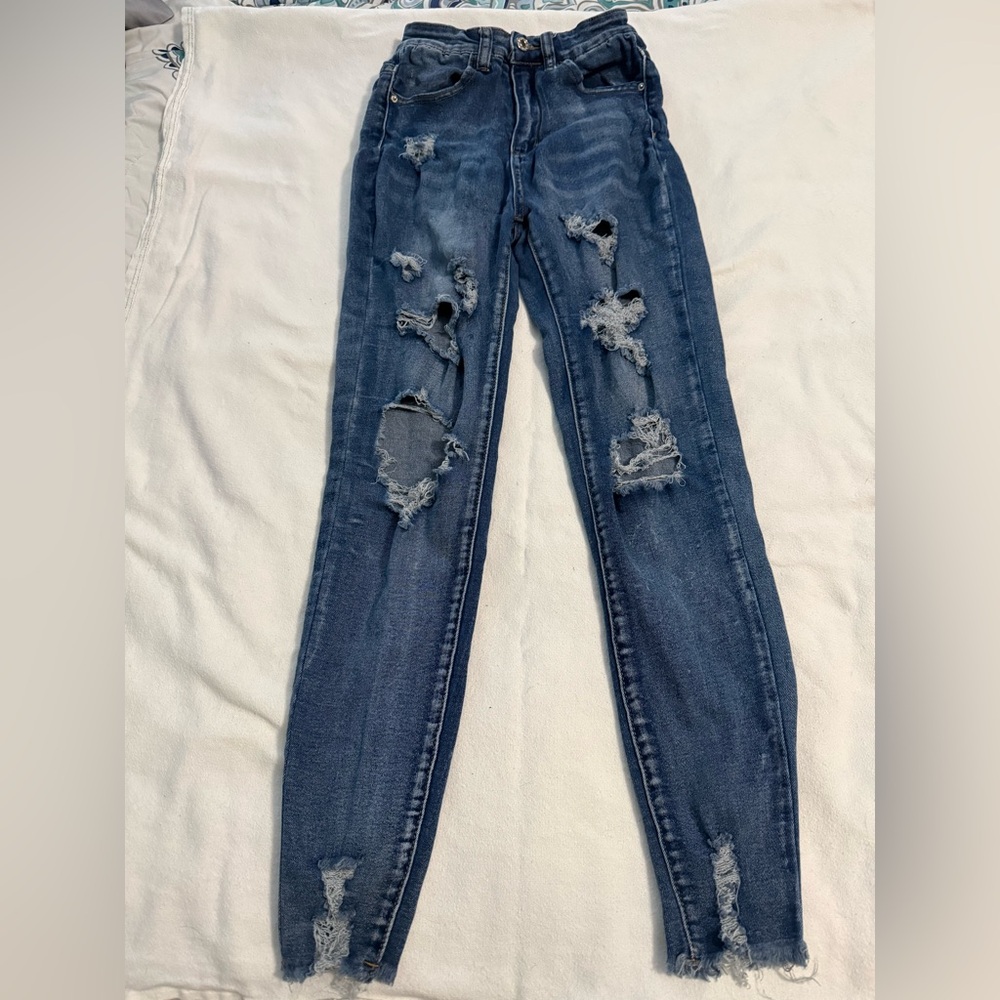 SHEIN Ripped Denim Skinny Jeans